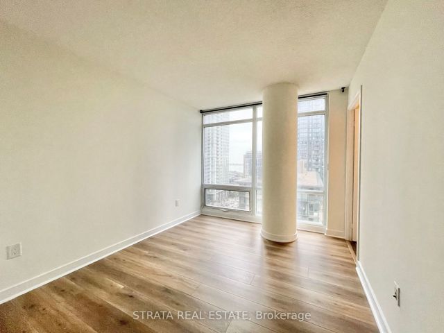 920 - 4K Spadina Ave