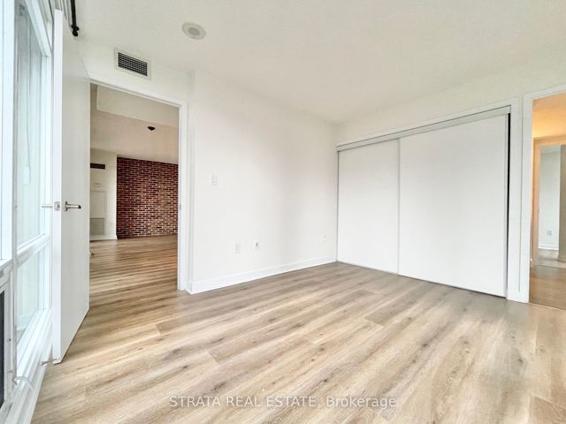 920 - 4K Spadina Ave