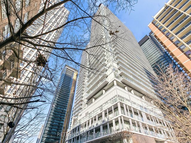 1402 - 195 Redpath Ave