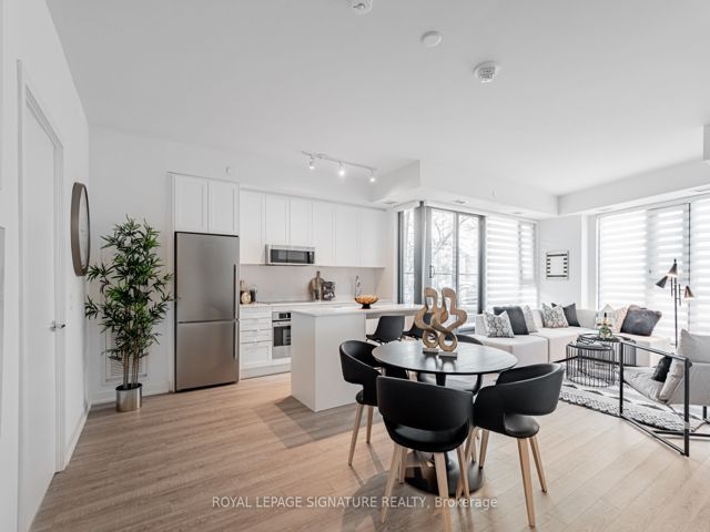 215 - 250 Lawrence Ave W