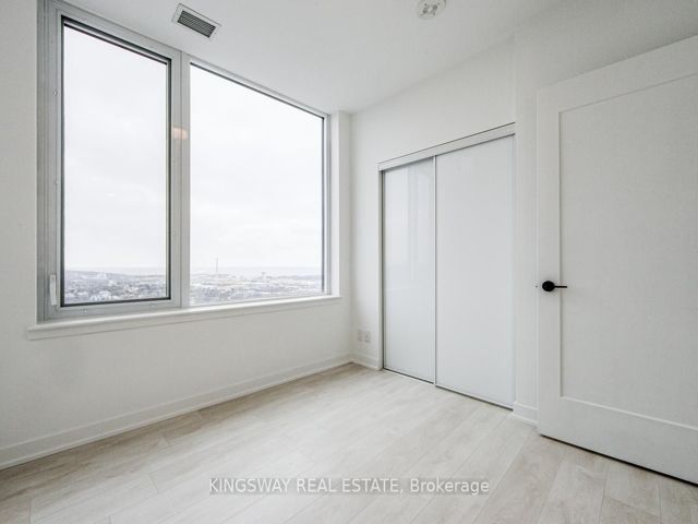 LP02 - 5 Defries St