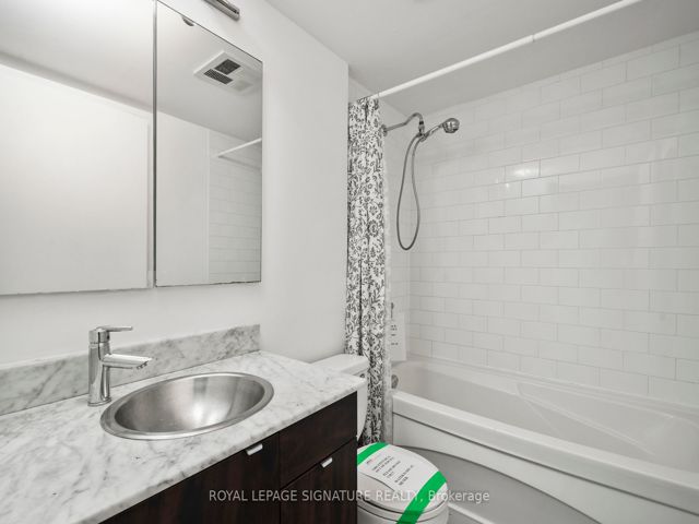 201 - 33 Lombard St