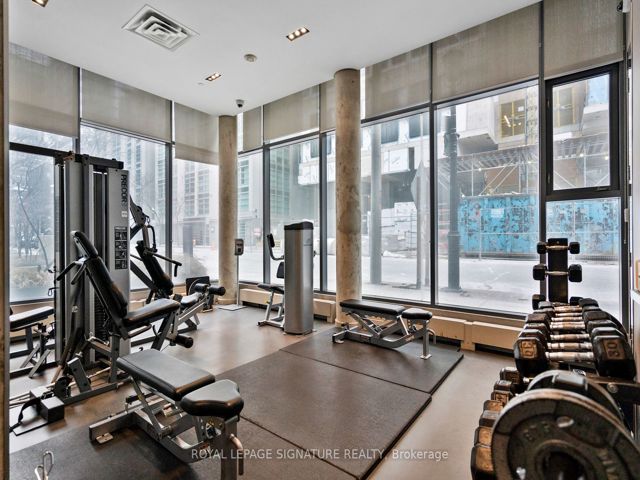 201 - 33 Lombard St