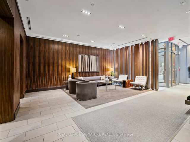 201 - 33 Lombard St