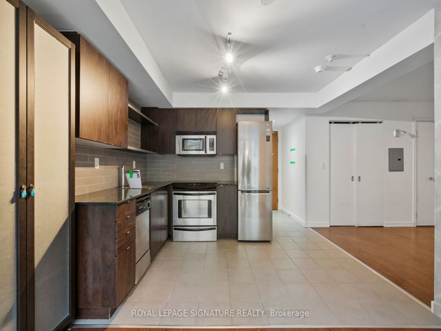 201 - 33 Lombard St