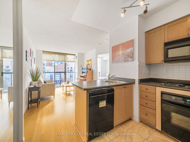 1009 - 311 Richmond St E