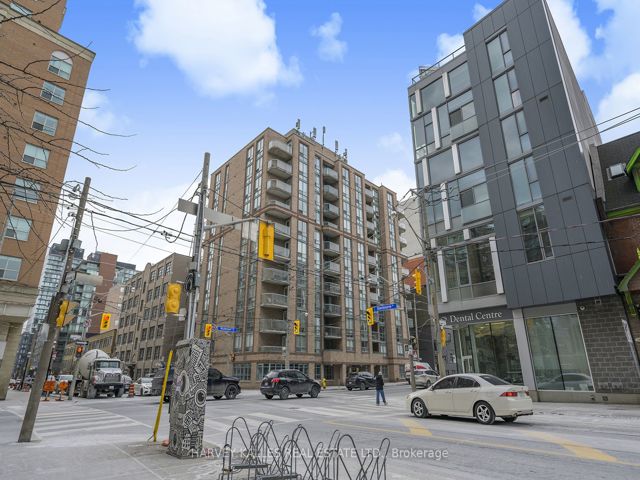 1009 - 311 Richmond St E