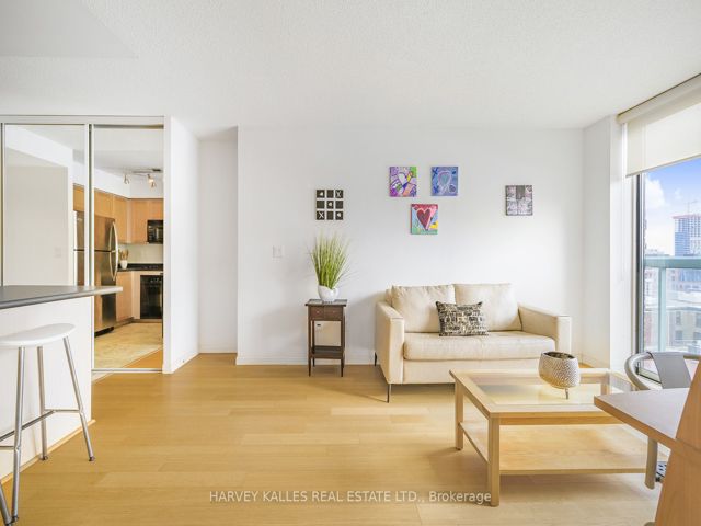1009 - 311 Richmond St E