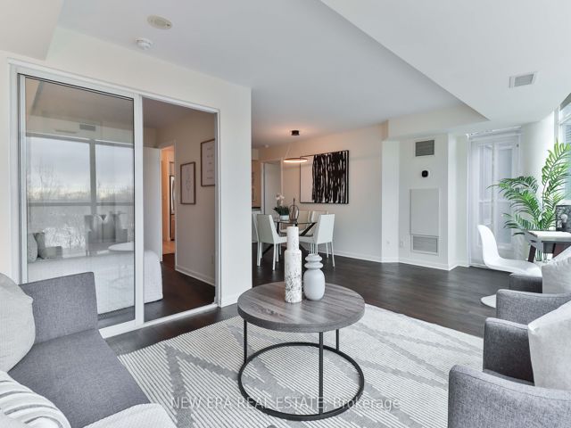613 - 219 Fort York Blvd