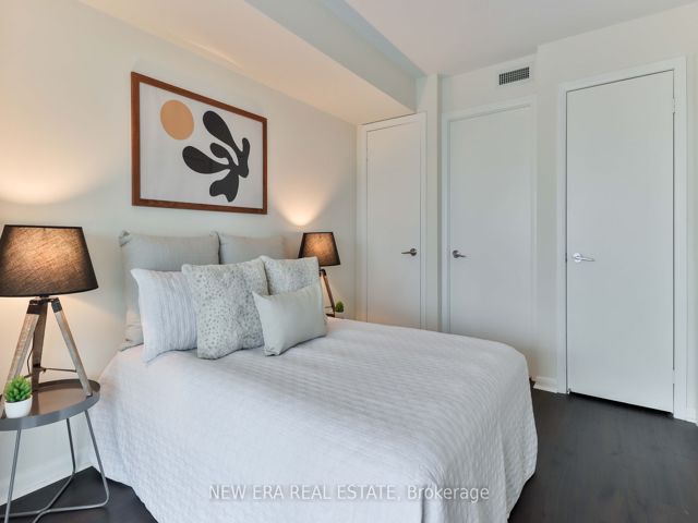 613 - 219 Fort York Blvd