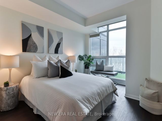 613 - 219 Fort York Blvd