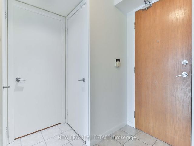 613 - 219 Fort York Blvd