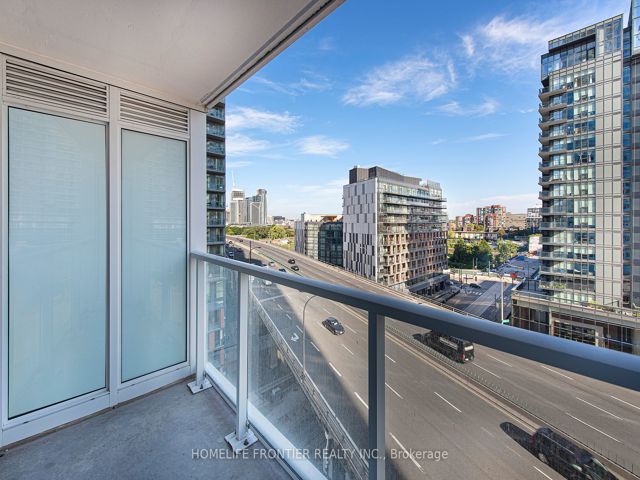 1103 - 19 Bathurst St