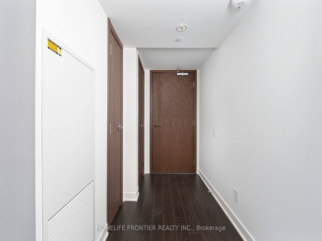 1103 - 19 Bathurst St