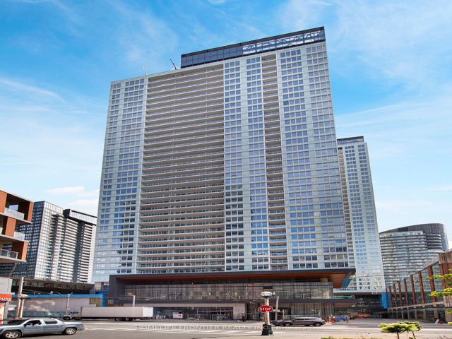 1103 - 19 Bathurst St