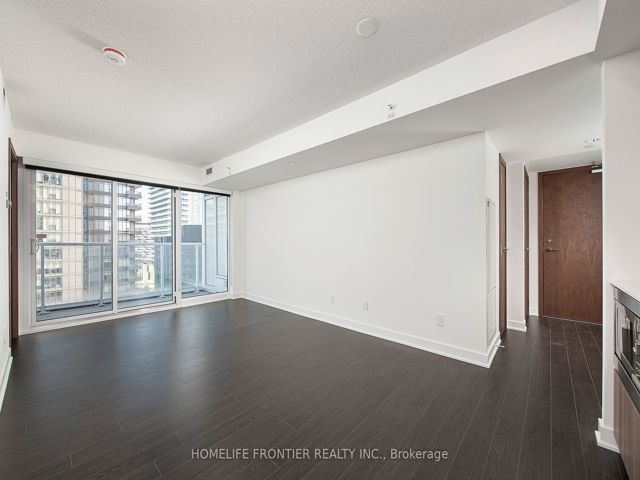 1103 - 19 Bathurst St