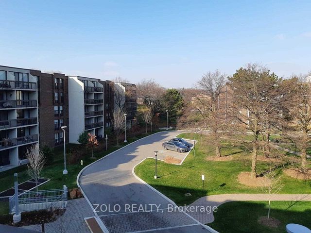 516 - 20 Fashion Roseway