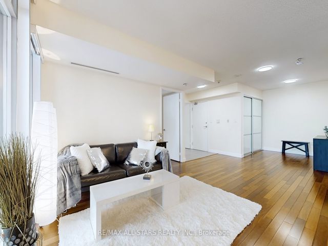 4211 - 15 Fort York Blvd