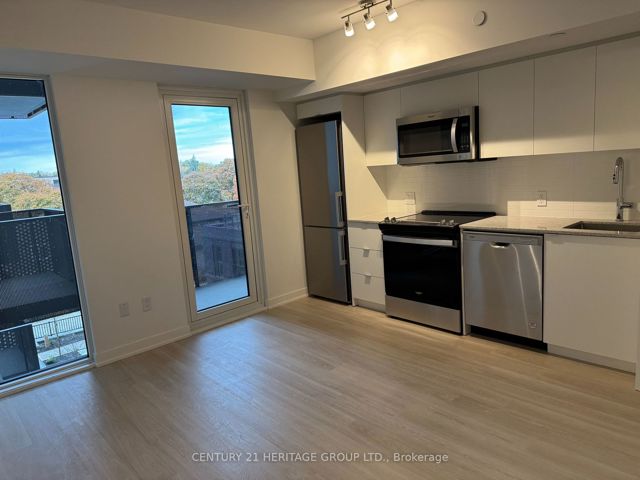 452 - 500 Wilson Ave