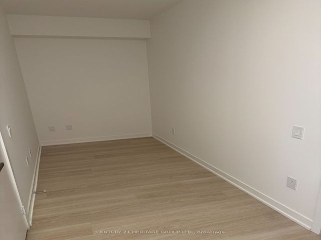 452 - 500 Wilson Ave