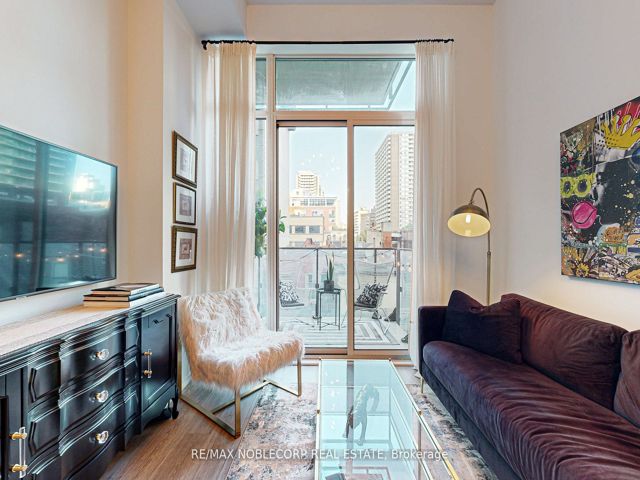 301 - 75 St Nicholas St
