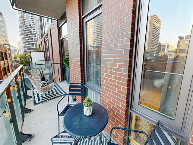 301 - 75 St Nicholas St