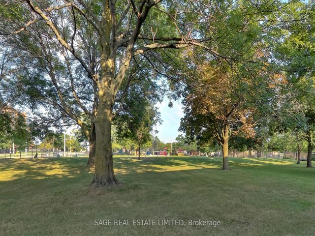 203 - 1785 Eglinton Ave E