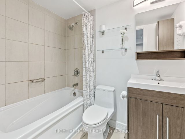 209 - 16 Harrison Garden Blvd