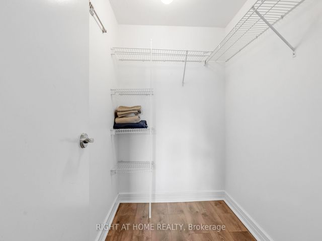 209 - 16 Harrison Garden Blvd