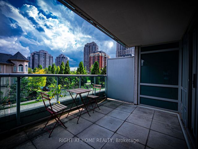 209 - 16 Harrison Garden Blvd