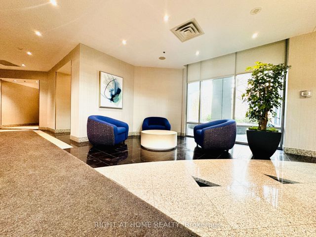 209 - 16 Harrison Garden Blvd