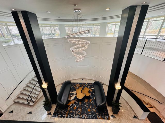 209 - 16 Harrison Garden Blvd
