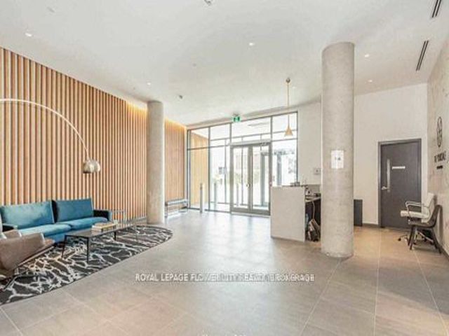1301 - 120 Varna Dr