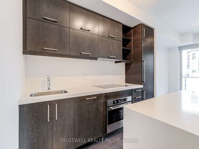 2508 - 65 St. Mary St