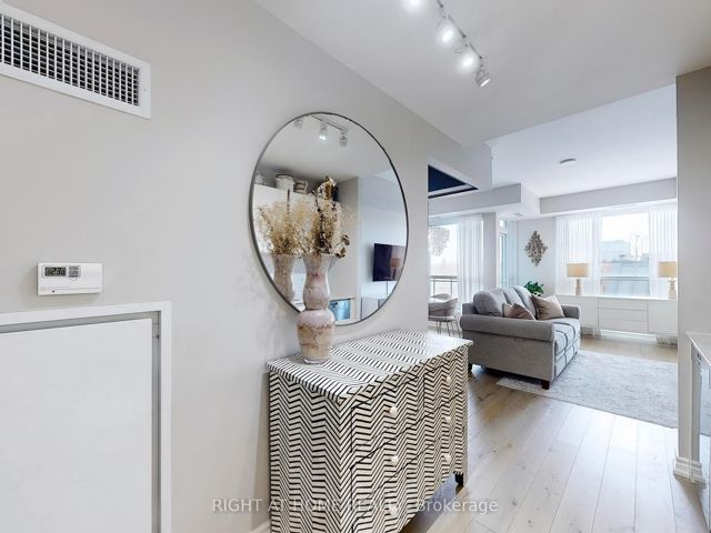 418 - 23 Glebe Rd W