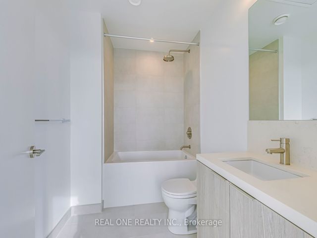 1520 - 2020 Bathurst St