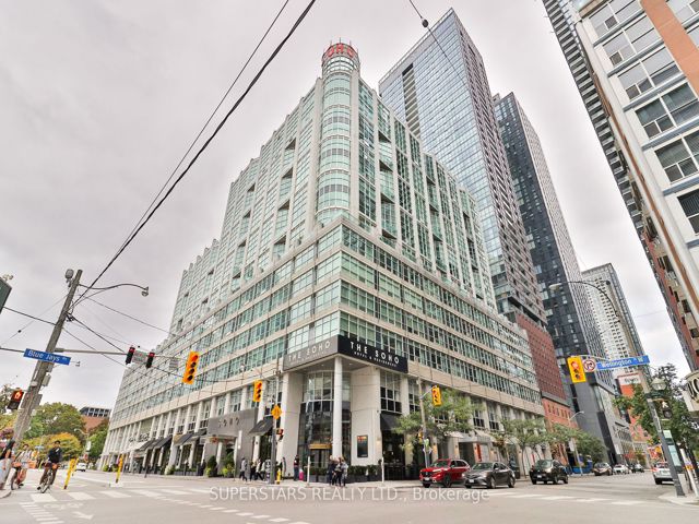 M02 - 350 Wellington St W