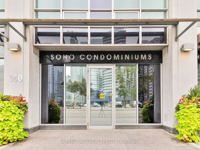 M02 - 350 Wellington St W