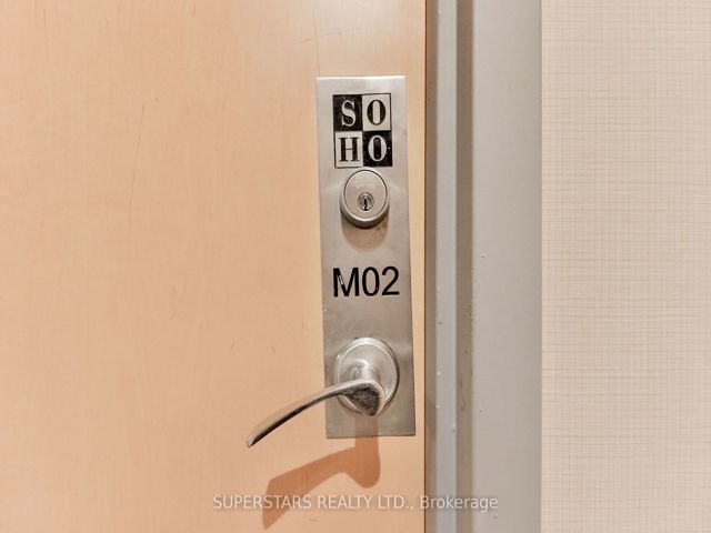 M02 - 350 Wellington St W