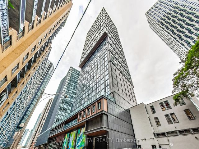 903 - 82 Dalhousie St