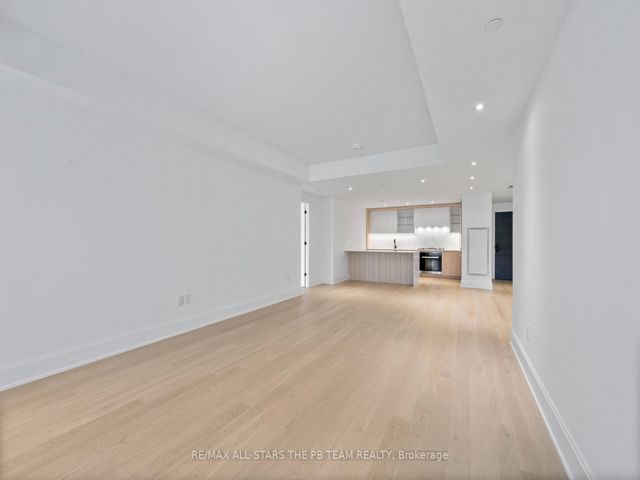 201 - 355 Bedford Park Ave
