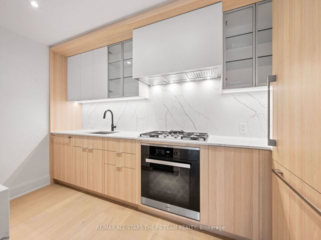 201 - 355 Bedford Park Ave