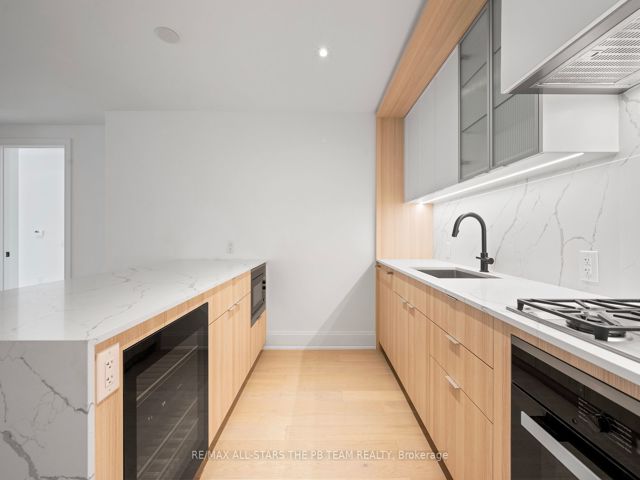 201 - 355 Bedford Park Ave