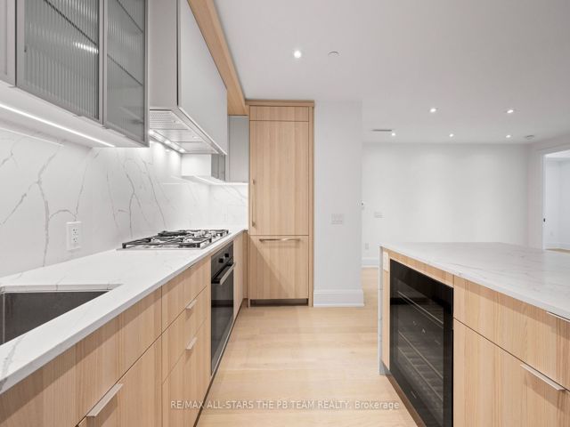 201 - 355 Bedford Park Ave