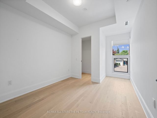 201 - 355 Bedford Park Ave