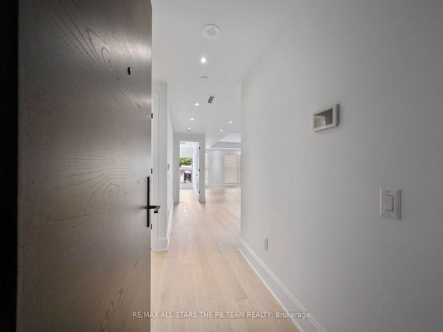 201 - 355 Bedford Park Ave