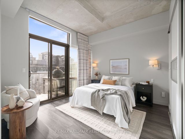 PH 1029 - 55 Stewart St