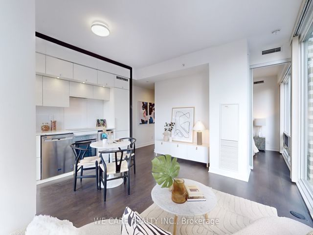 1410 - 15 Grenville St