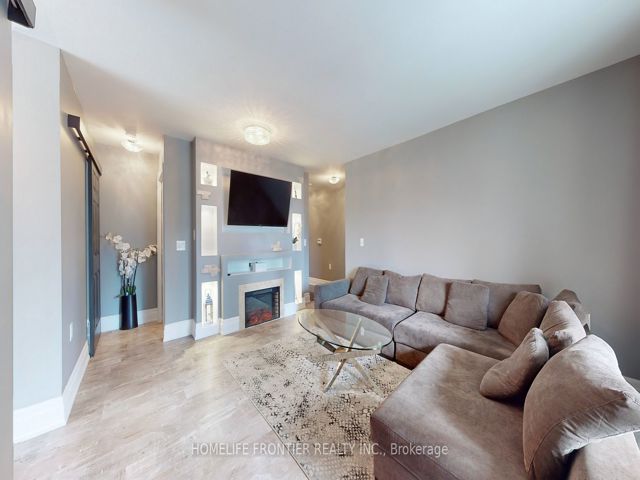 711 - 20 Olive Ave