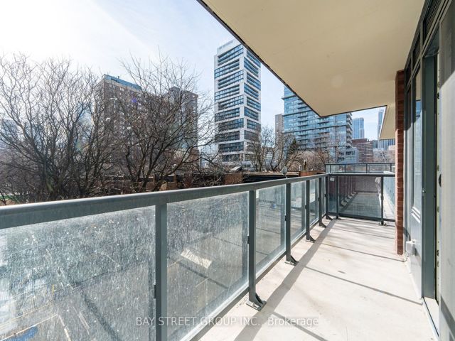 402 - 308 Jarvis St